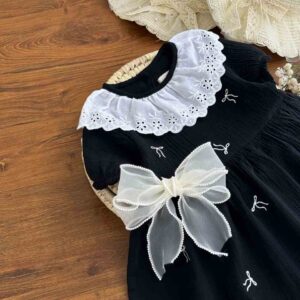 پیراهن مشکی پاپیونی