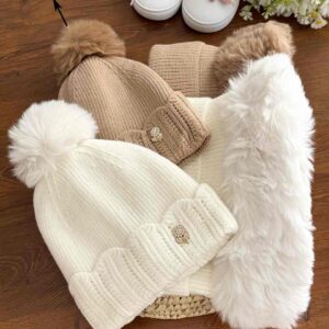 کلاه و شال گردنی گل